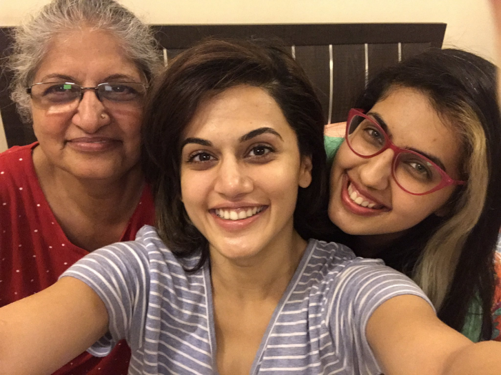  Taapsee Pannu's Family