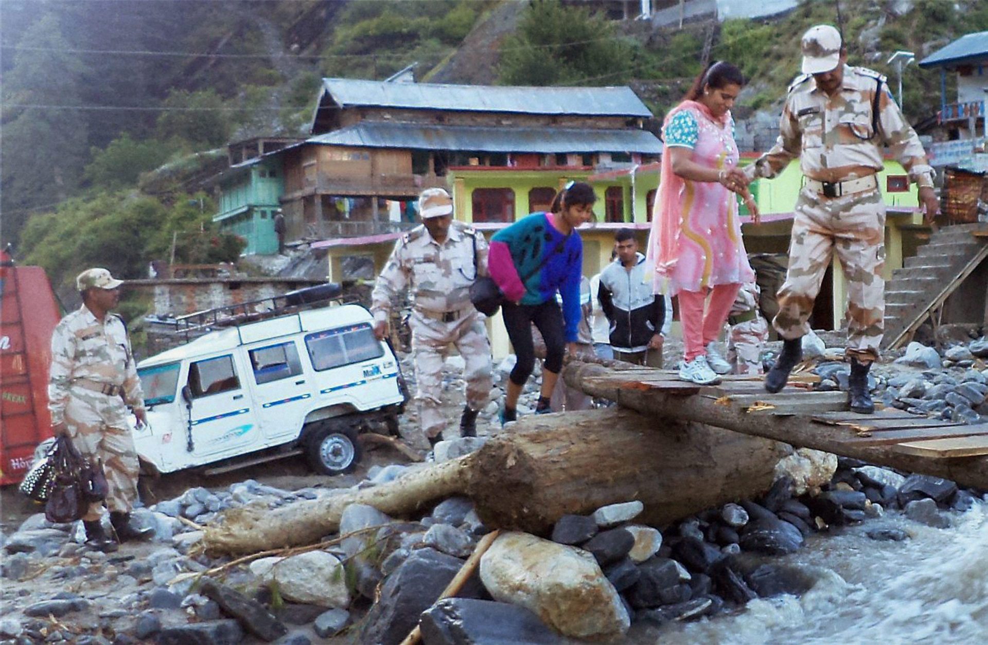 assignment on disaster in uttarakhand 2013