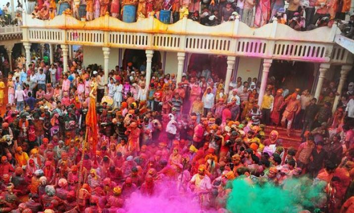 holi celebration in uttar pradesh